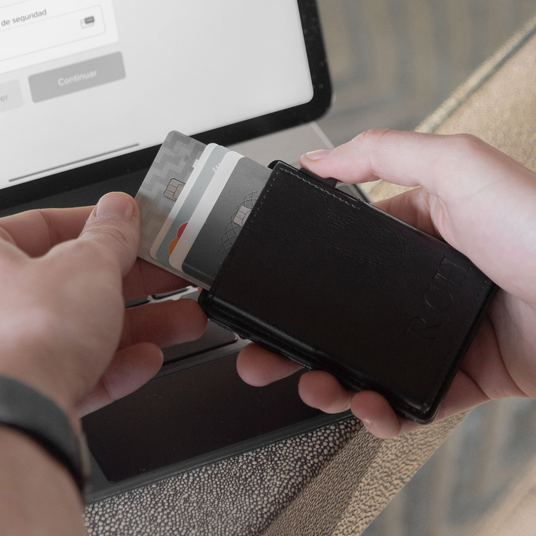 Venner-Track Wallet