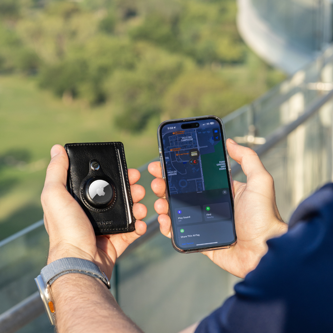 Magic-Track Wallet