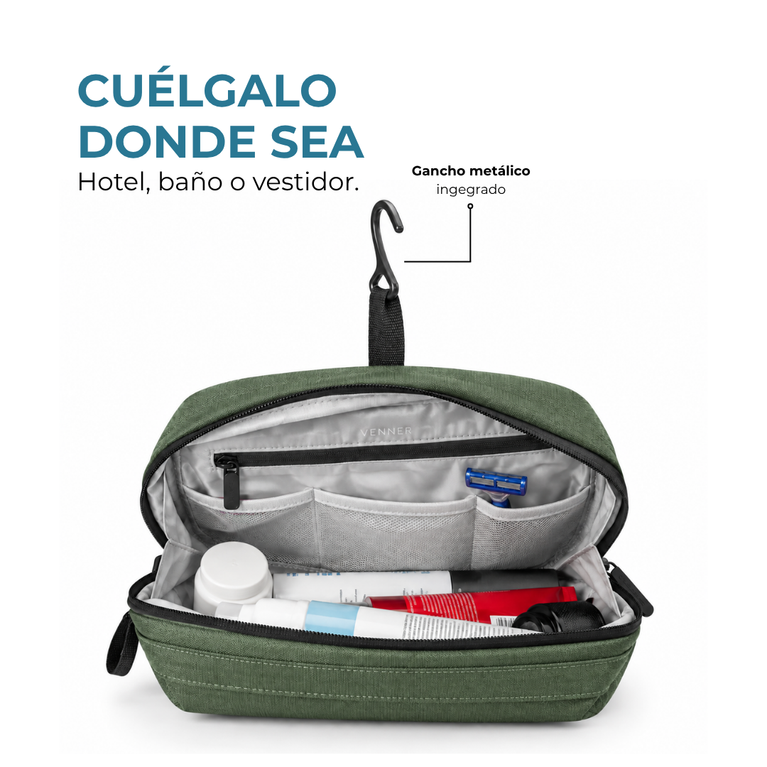 Neceser Venner verde alpine colgado con su gancho metálico en hotel o baño #Color_Alpine Green